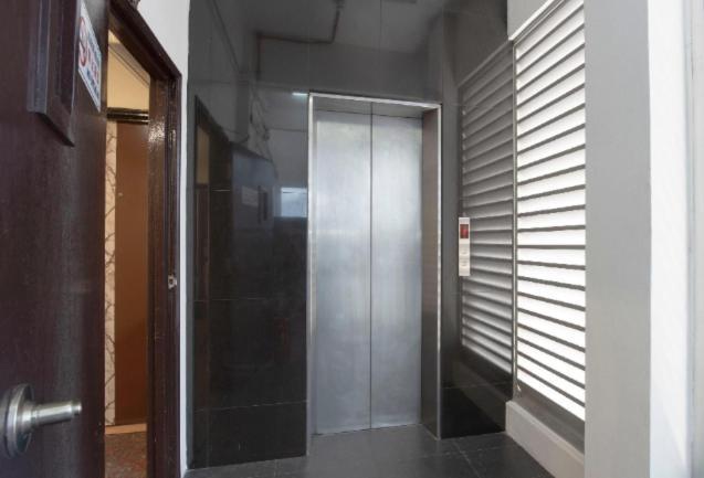 Hotel Ezzyhome Kebun Teh Johor Bahru